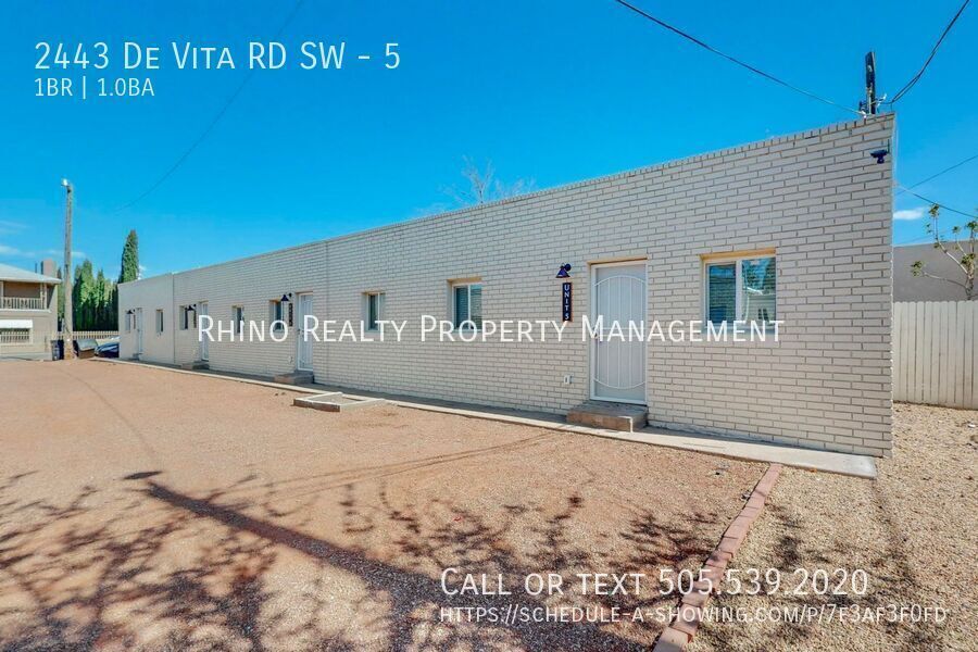 2443 De Vita Rd SW in Albuquerque, NM - Building Photo