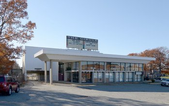 Waterstone At The Circle in Brighton, MA - Building Photo - Building Photo