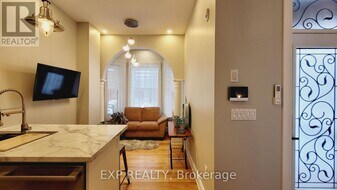 159-159 James St in Ottawa, ON - Building Photo