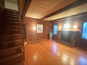 76 Jewell Dr in Williams Bay, WI - Building Photo - Building Photo