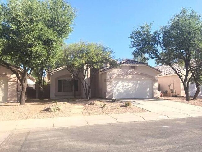 property at 956 W Breckenridge Ave
