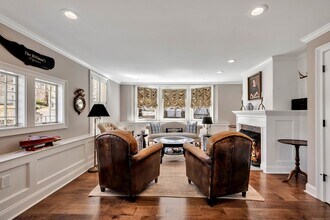 75 Green Hill Rd in Washington, CT - Building Photo - Building Photo