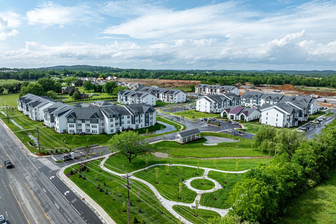 Hathaway at Lebanon in Lebanon, TN - Building Photo