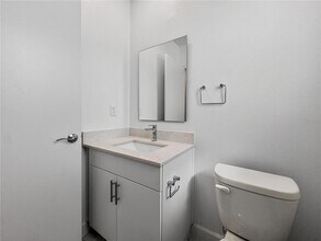 612 Trikomo Dr in Davenport, FL - Building Photo - Building Photo