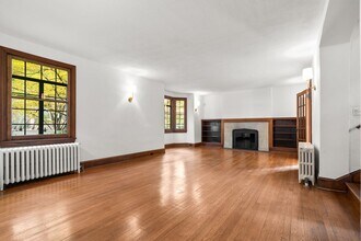 5710 Warwick Pl in Chevy Chase, MD - Building Photo - Building Photo