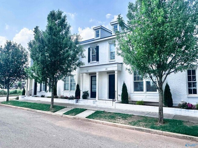 190 Kearny St in Madison, AL - Foto de edificio - Building Photo