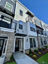 5422 Gillies Creek Mews in Henrico, VA - Building Photo