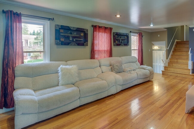 9305 Pine View Ln in Clinton, MD - Building Photo - Building Photo