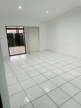 14050 SW 55th St in Miami, FL - Building Photo - Building Photo