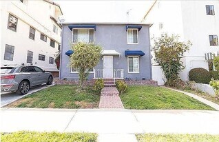 10607 Ashton Ave, Unit 1.5 in Los Angeles, CA - Building Photo