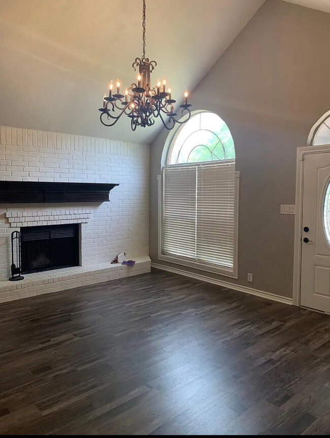 112 Marvin Gardens in Waxahachie, TX - Building Photo - Building Photo