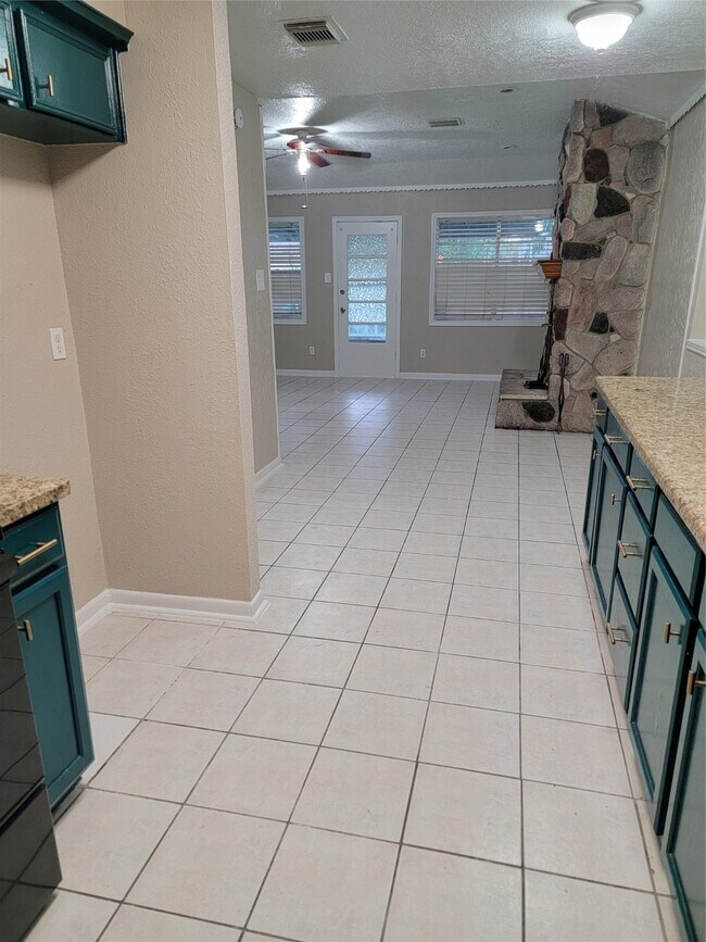 14510 Roundstone Ln in Houston, TX - Building Photo - Building Photo