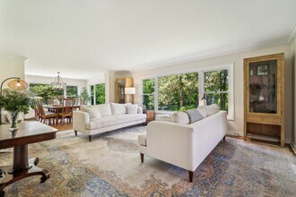 3620 Lawson Rd in Glenview, IL - Foto de edificio - Building Photo