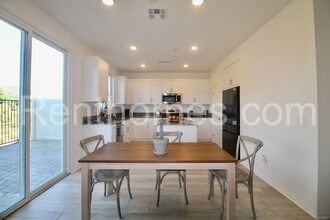 34742 Criollo Wy in Fallbrook, CA - Building Photo - Building Photo