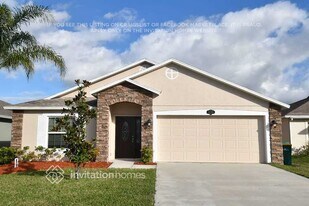 1290 Corbett Ln in Melbourne, FL - Building Photo