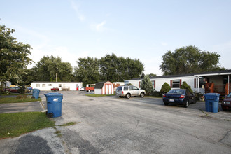 Modern Estates & Forest View in Blue Island, IL - Foto de edificio - Building Photo