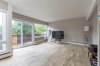 832 Packard St in Ann Arbor, MI - Foto de edificio - Interior Photo