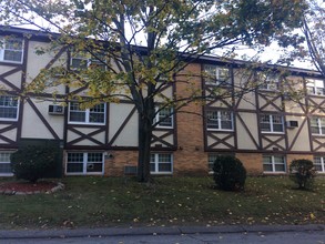 Barker Avenue Apartments in Lowell, MA - Building Photo - Building Photo