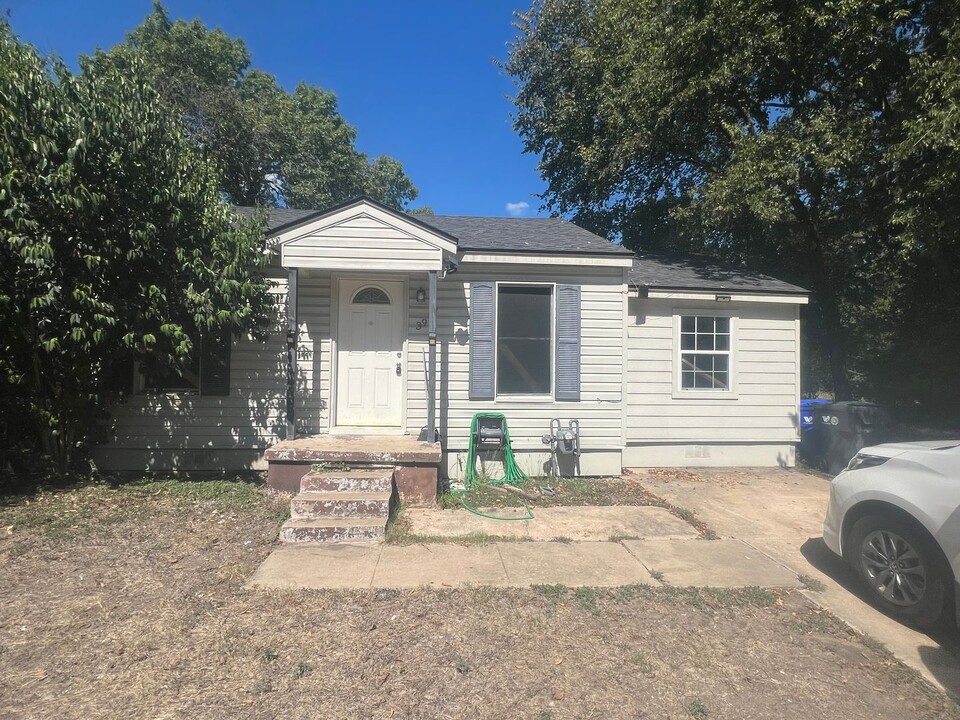 3917 Hay Ave in Waco, TX - Foto de edificio