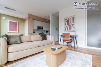 1212 4th St SE in Washington, DC - Foto de edificio - Building Photo