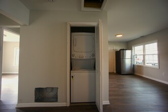 56 W 25th St, Unit Back in Chicago Heights, IL - Building Photo - Building Photo
