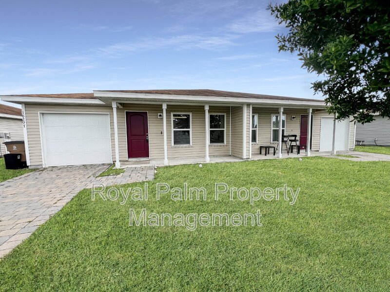 18297 Gibraltar Ln in Lehigh Acres, FL - Building Photo