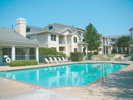 605 Masterson Pass, Unit 1335 in Austin, TX - Building Photo