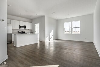 3541 Sugar Grv Dr in Whitestown, IN - Building Photo - Building Photo