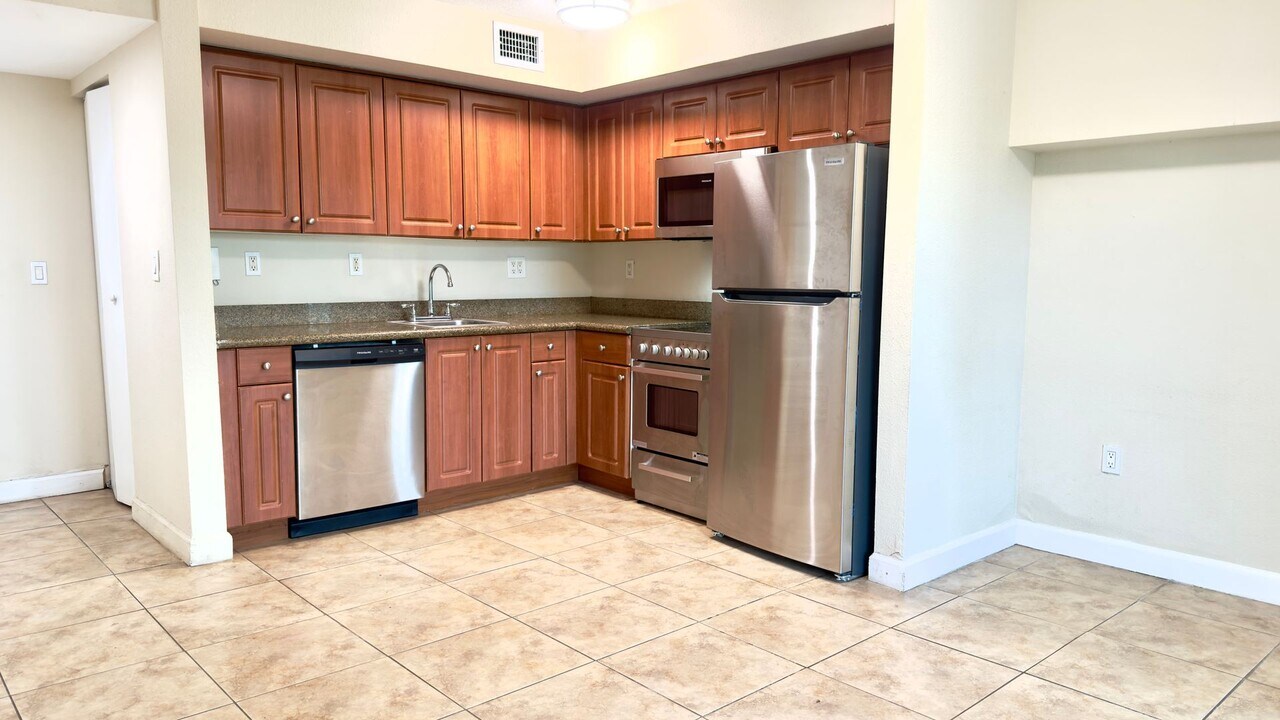 630 85th St in Miami Beach, FL - Building Photo