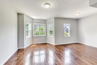 1725 N Kedzie Ave in Chicago, IL - Building Photo - Building Photo