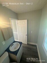 15786 Mandalay Ave-Unit -Unit-2 in Cleveland, OH - Building Photo - Building Photo