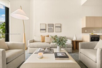 501 NE 31st St in Miami, FL - Foto de edificio - Building Photo