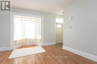 56 Moira St W in Belleville, ON - Building Photo - Building Photo