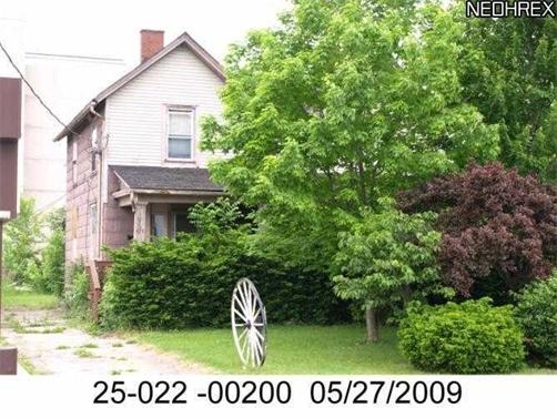 426 Robbins Ave in Niles, OH - Building Photo