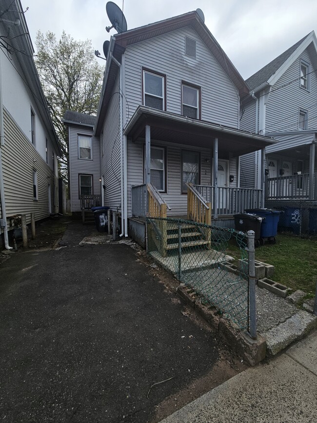 34 Hallock St, Unit 1A1