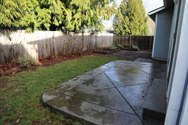 4885 SW Roseberry St in Corvallis, OR - Building Photo - Building Photo
