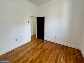 2823 W Girard Ave in Philadelphia, PA - Building Photo - Building Photo