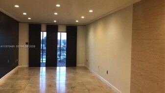 4670 W 13th Ln in Hialeah, FL - Building Photo