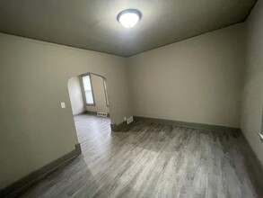 2512 W Orchard St in Milwaukee, WI - Building Photo - Building Photo
