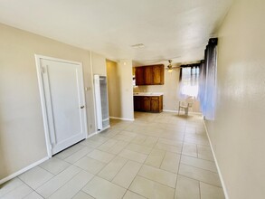 15873 N St in Mojave, CA - Building Photo - Building Photo
