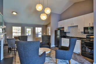 Destination at Union in Gastonia, NC - Building Photo - Interior Photo