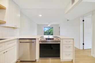 2770 South Dr in Lake Worth Beach, FL - Building Photo - Building Photo