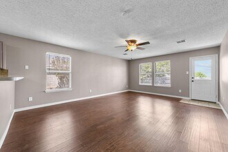 1311 Wenatchee Dr in Krum, TX - Building Photo - Building Photo