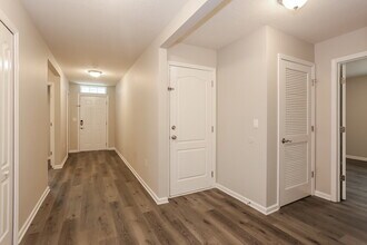 1981 April Oaks Dr in Jacksonville, FL - Building Photo - Building Photo