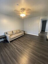 205 Columbus Ave, Unit 2 in Syracuse, NY - Building Photo - Building Photo
