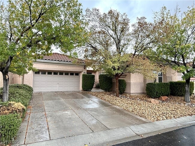 property at 320 Corsicana St