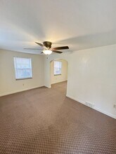 1028 Fleming St in Coraopolis, PA - Building Photo - Building Photo