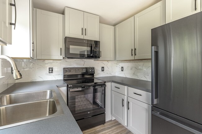 1306 Quail Dr in Greensboro, NC - Building Photo - Building Photo