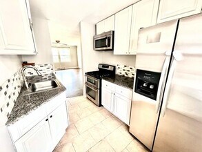 4413 Mission Rd in Kansas City, KS - Building Photo - Building Photo