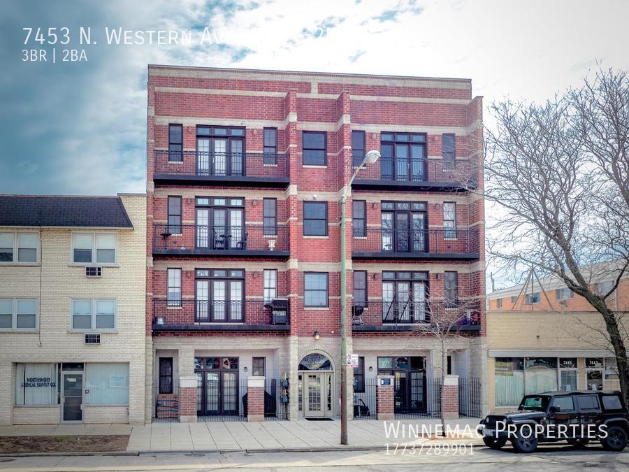 7453 N Western Ave in Chicago, IL - Building Photo